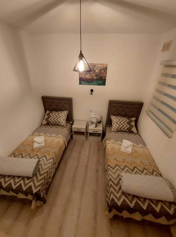 Apartment Sky 1 *